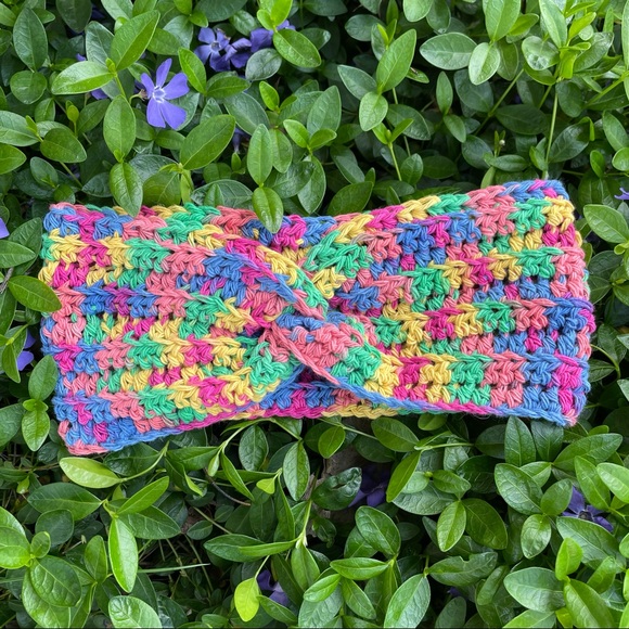 Sniggle’s Stitches Accessories - Rainbow Ear Warmer